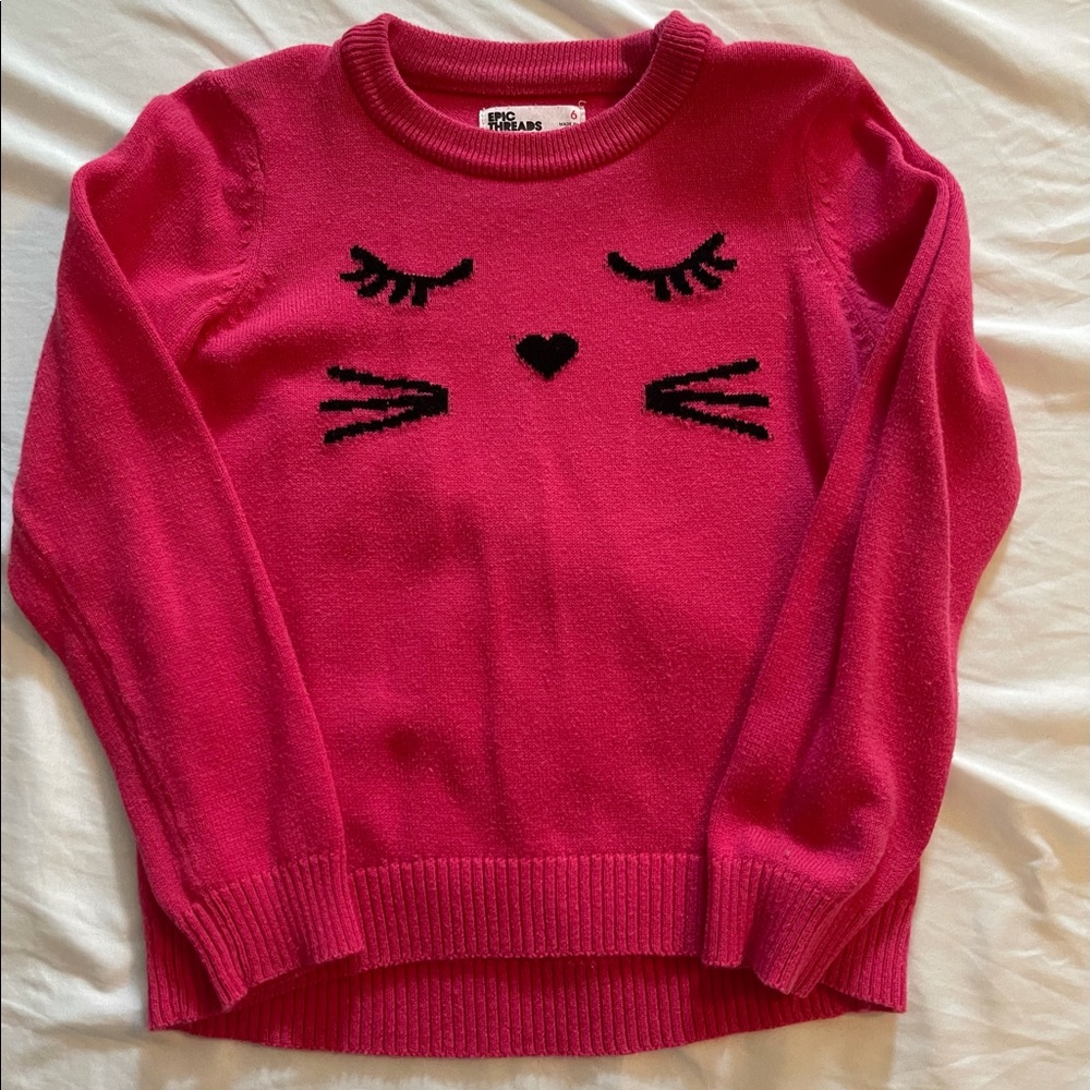 Girls size 6 sweater.